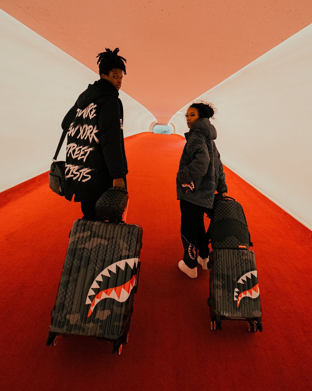 3AM SHARKNAUTICS 29.5 FULL-SIZE LUGGAGE - Image 6