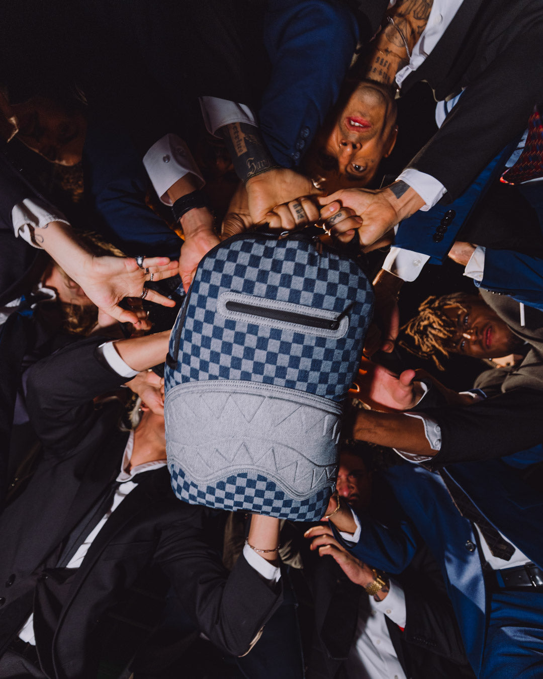 ATELIER BLEU SHARKS IN PARIS BACKPACK - Image 2