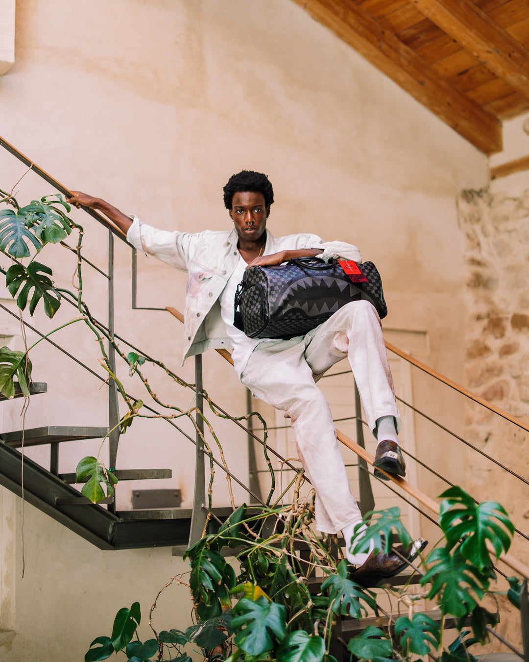 HANGOVER DRIP CHECK DUFFLE - Image 8