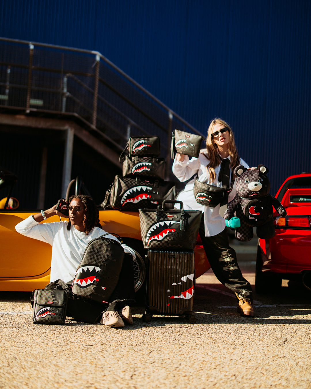SPEED SHARK SIDE SWIPE MESSENGER SLING BAG - Image 4