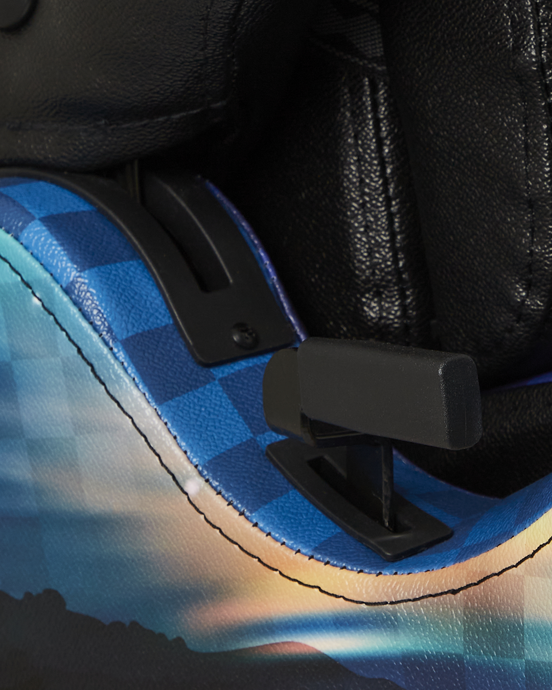 LATE ONE NIGHT GAMING CHAIR - Image 9
